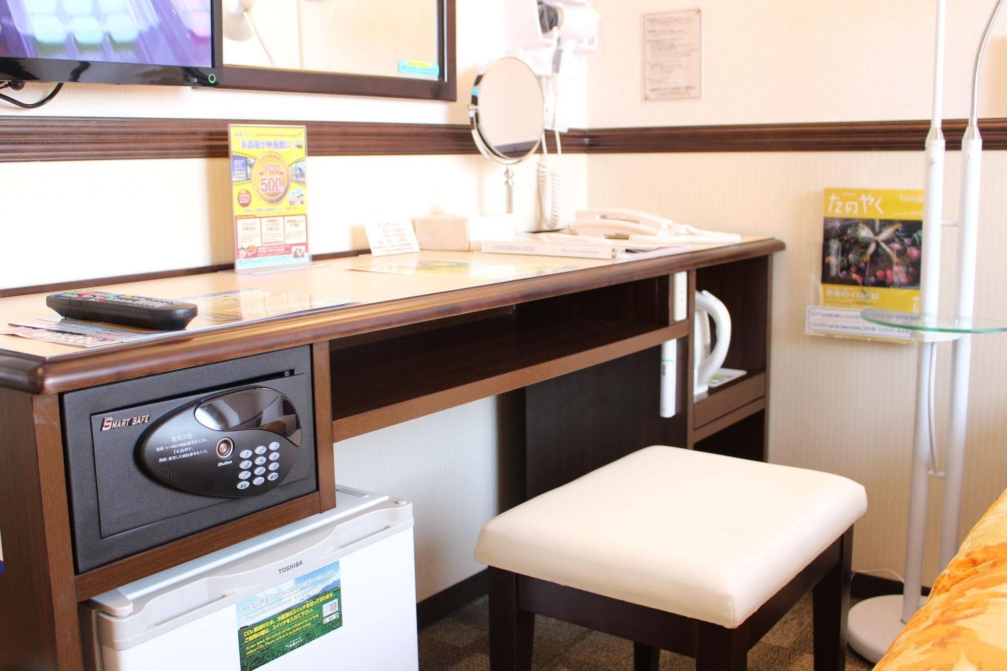 Toyoko Inn Tokyo Seibu Ikebukuro Sen Higashi Kurume Eki Nishi Guchi Eksteriør bilde