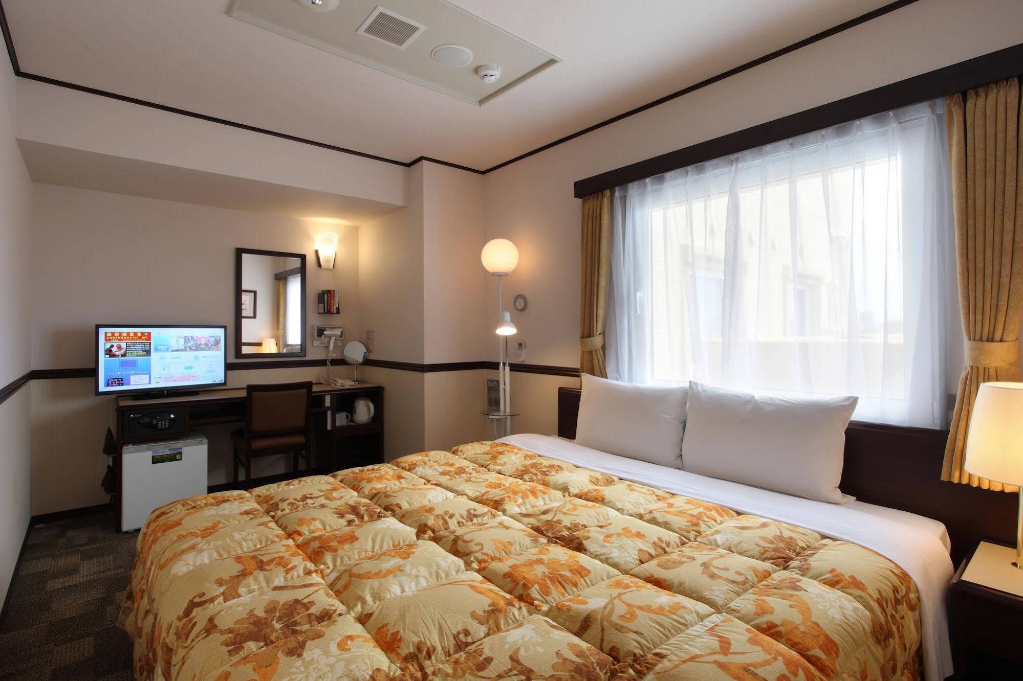 Toyoko Inn Tokyo Seibu Ikebukuro Sen Higashi Kurume Eki Nishi Guchi Eksteriør bilde